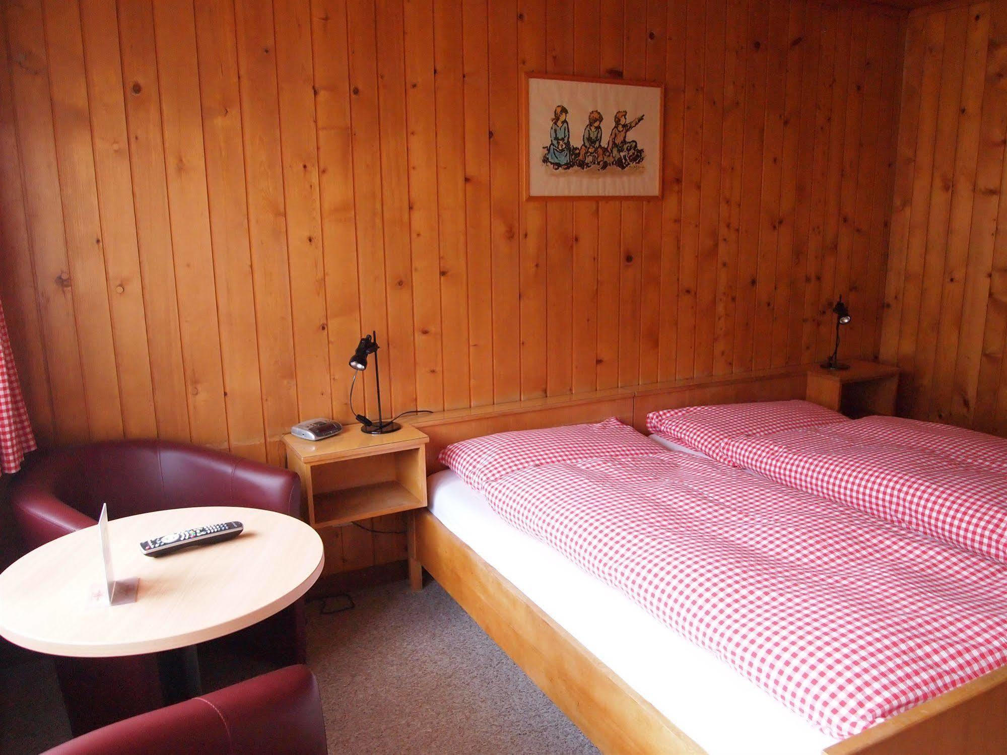 Hotel Simmental Boltigen Buitenkant foto