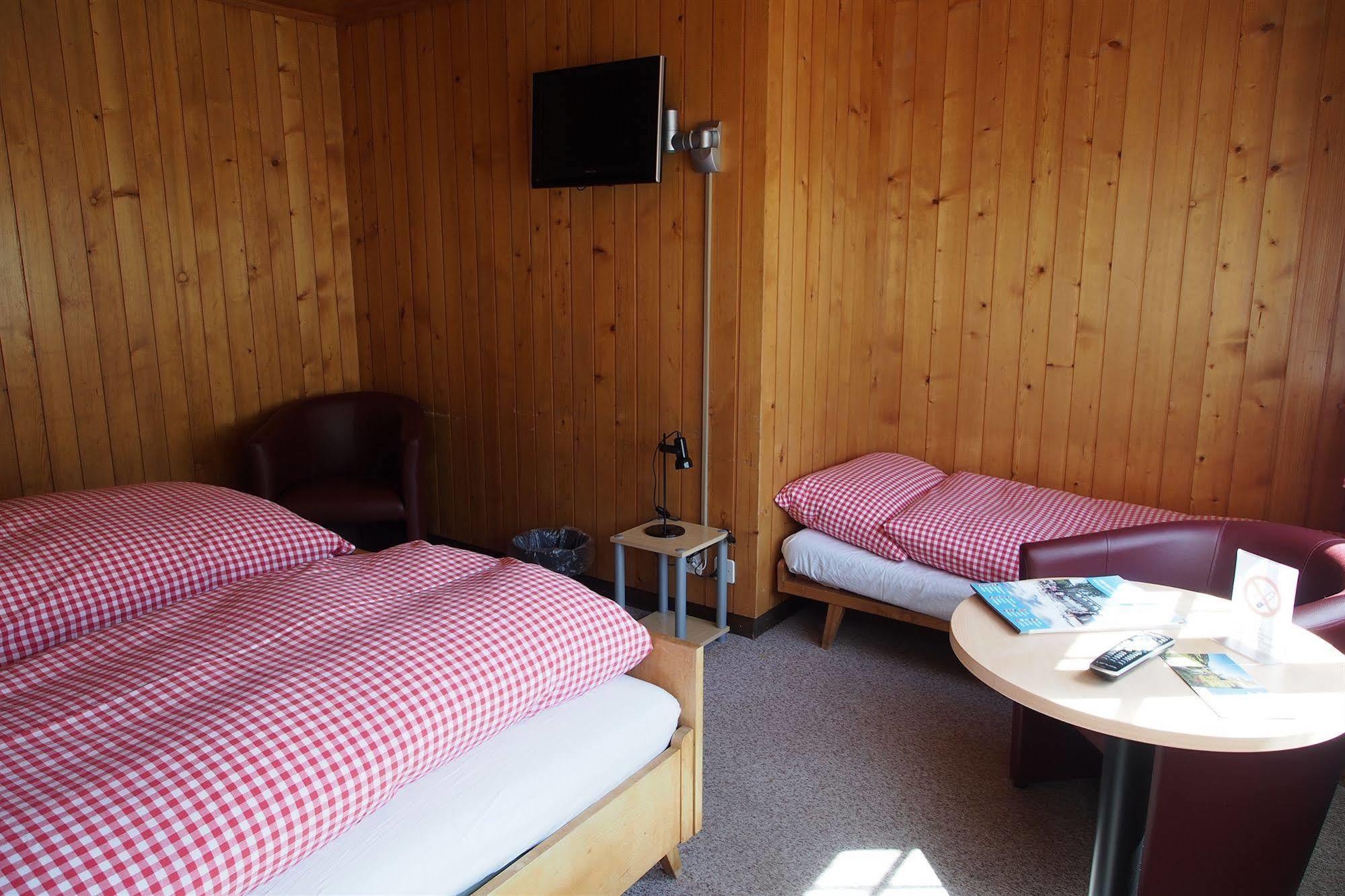 Hotel Simmental Boltigen Buitenkant foto