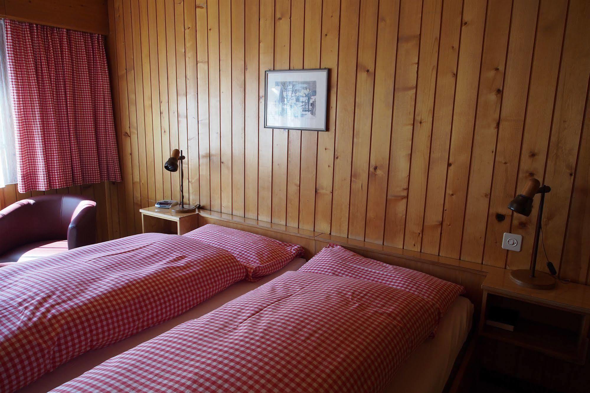 Hotel Simmental Boltigen Buitenkant foto