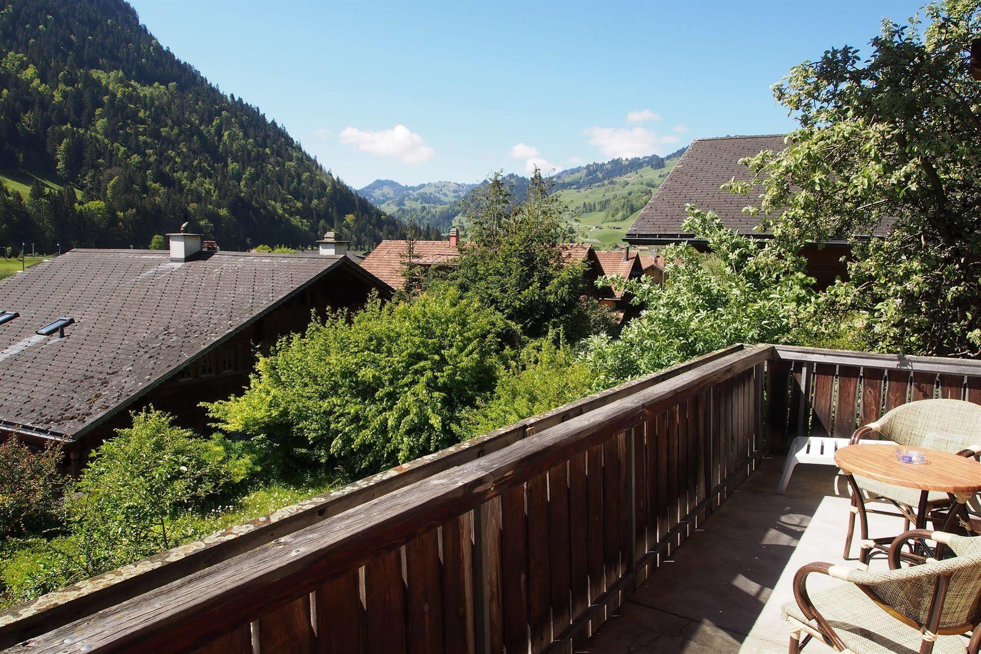 Hotel Simmental Boltigen Buitenkant foto